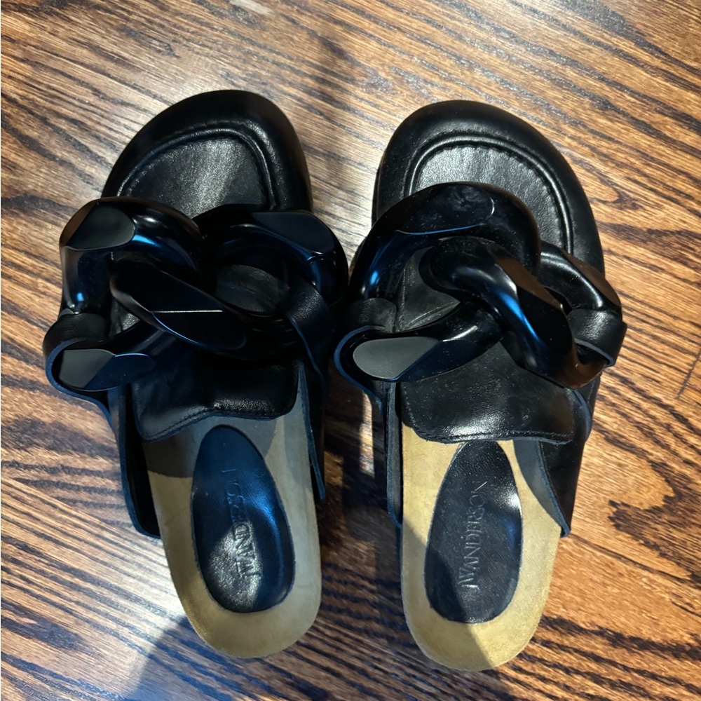 JW Anderson
JW Anderson Chain Detailed Slip-On Mules